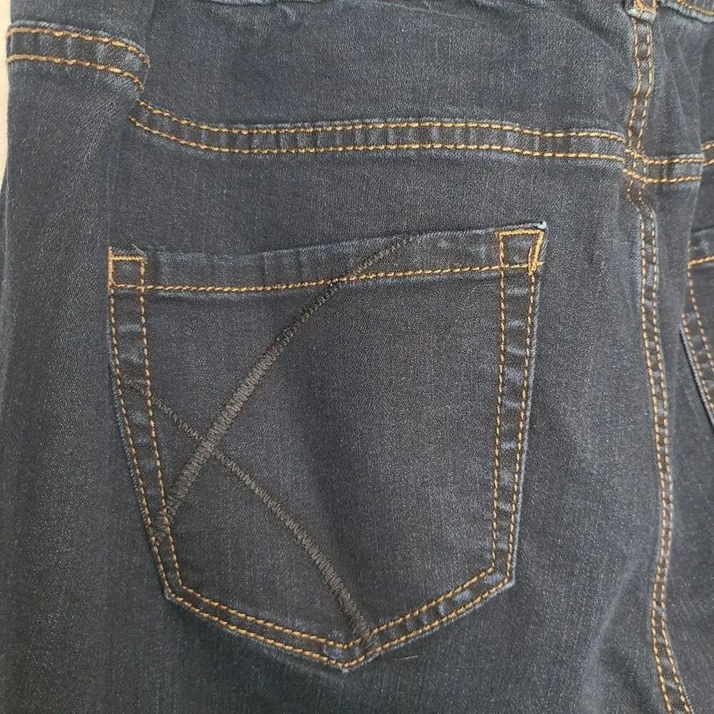 Lane Bryant Dark Wash Blue Denim Bermudas Raw Hem Cutoff Straight Fit Jeans 18 - Picture 6 of 12